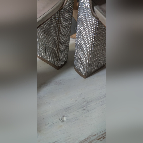 💛 Limited Time Sale💛Jeffrey Campbell Glittering Silver Heels - Picture 5 of 12